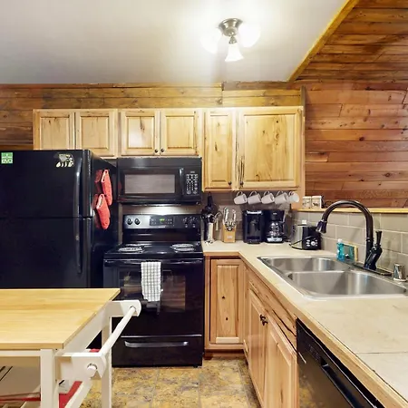 Copper Top Chalet